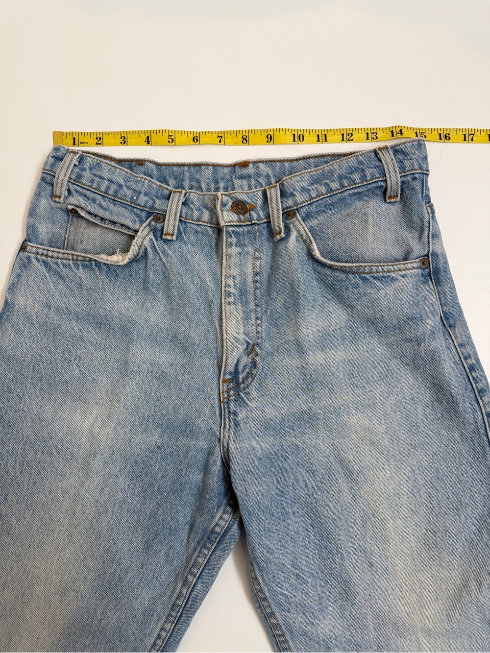 Vintage Levi’s 550 Made in USA Jeans Light Wash 32x32 Relaxed Fit 90s - Picture 10 of 12